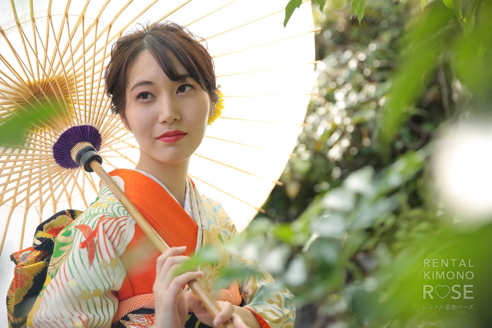 写真:美しい着物美人と京都東山成人式振袖持ち込みロケーション撮影