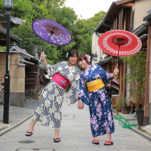 写真:笑顔が溢れる壁ドン女子、浴衣レンタル&ロケーション撮影2回目💖