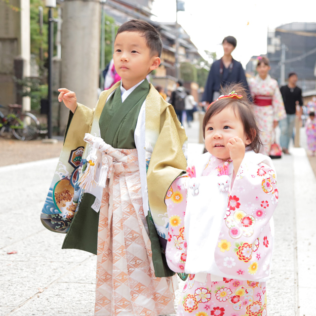 写真：ロケーション撮影へ出発