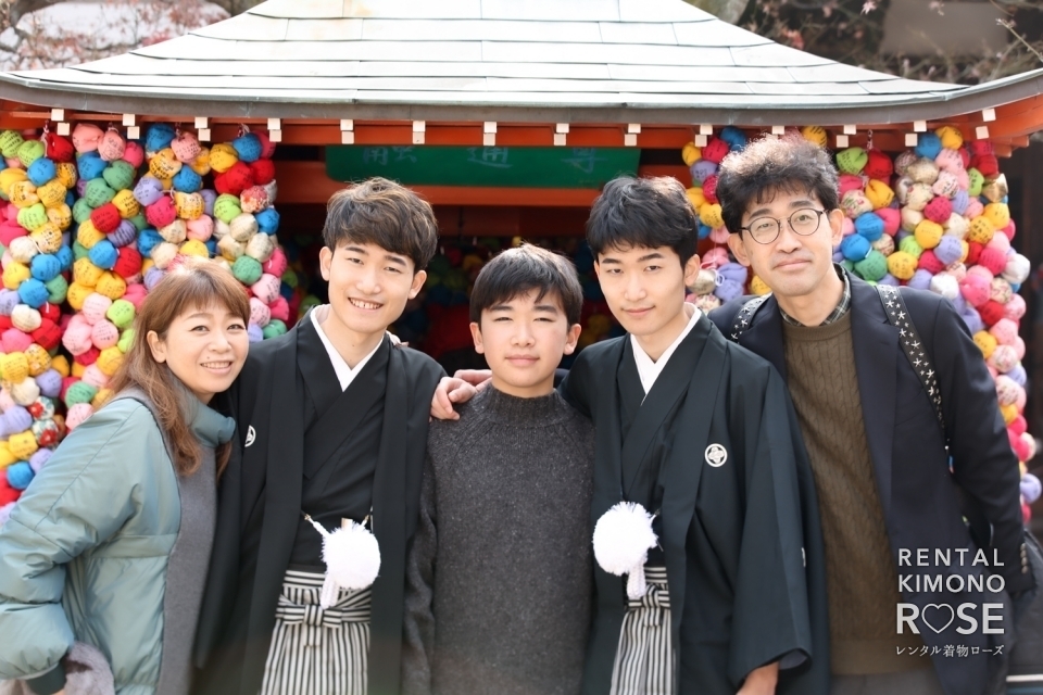 写真:京都・三十三間堂通し矢と成人式前撮りの羽織袴・スーツ撮影