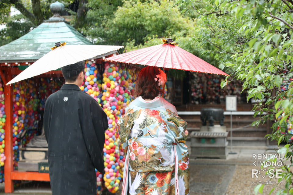 写真:夏の京都東山ロケで和装色打掛+スタジオでドレス婚礼撮影