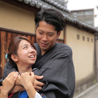 写真：浴衣姿で東山散策！ラブラブなご夫婦とロケ撮影☆