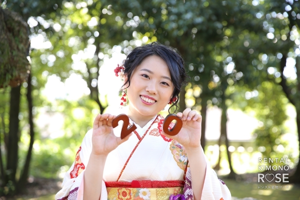 写真:京都・新日吉神宮で成人式振袖レンタルロケーション撮影