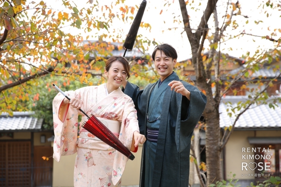 写真:京都・紅葉の二寧坂や高台寺公園で結婚一周年記念ロケ撮影