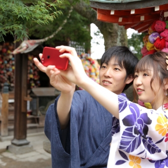 写真：仲睦まじいカップルさんと、東山ロケーション撮影☆