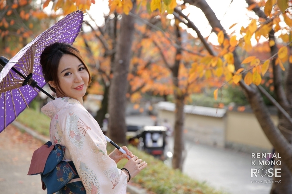 写真:紅葉の京都・ねねの道で小町プラン+観光ロケーション撮影