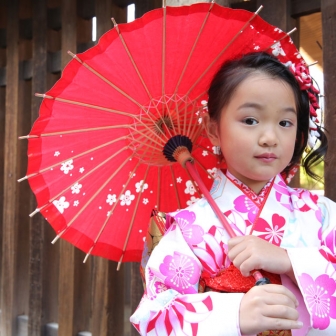 写真：七五三の衣装で観光ロケーション撮影 in 東山