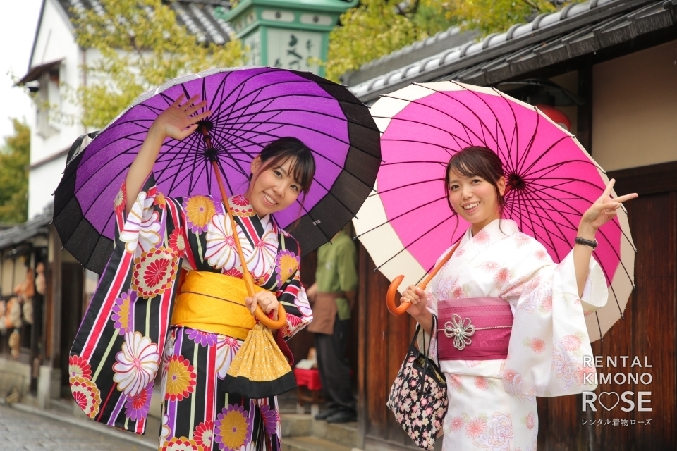 写真：雨の京都女子旅！可憐な着物姿でロケーション撮影