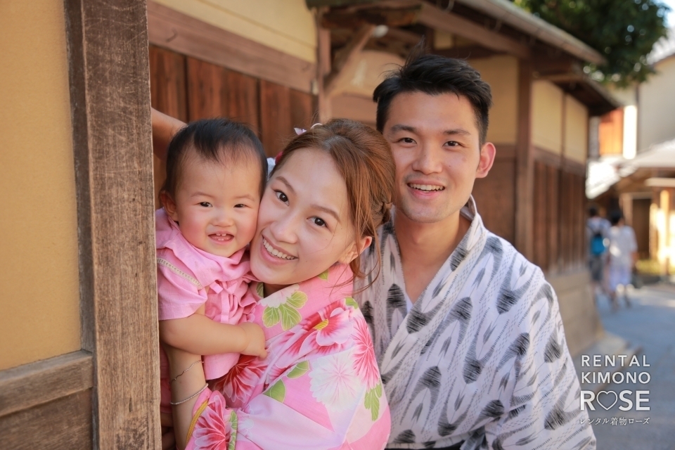 写真：香港から赤ちゃん連れのご家族様で浴衣京都旅