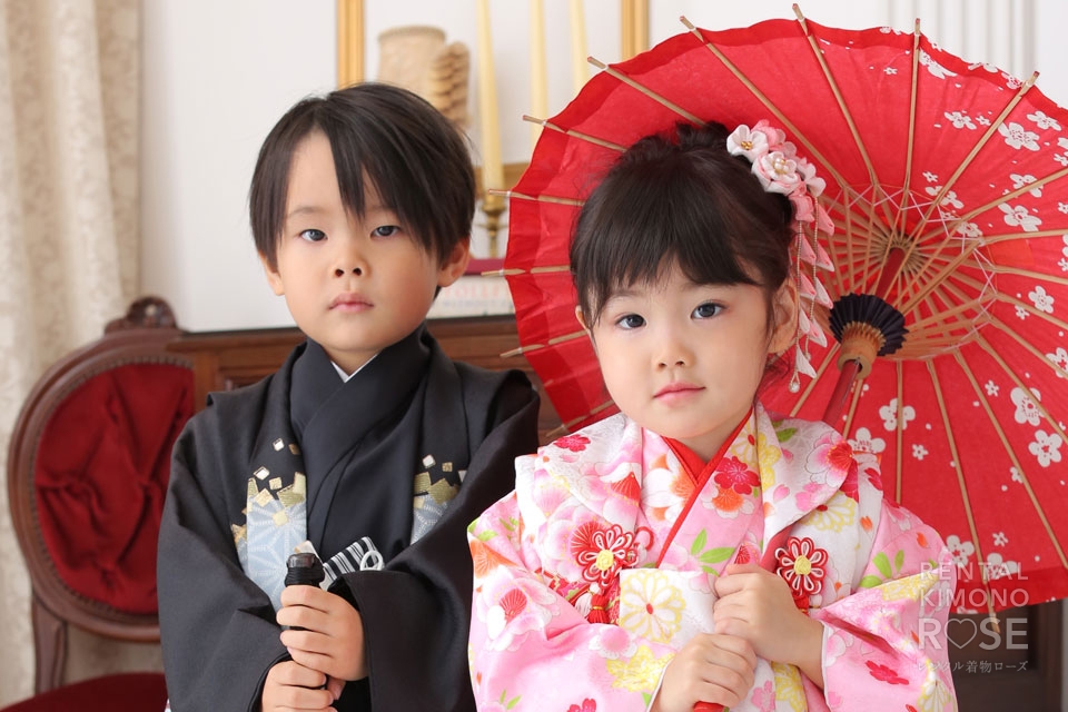 写真:レンタル着物ローズの七五三スタジオ撮影