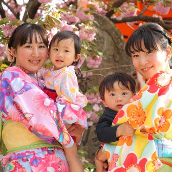 写真：可愛いお子さま連れで女子旅！ロケ撮影