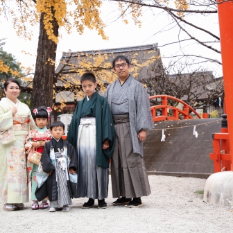 京都・下鴨神社でご家族兄弟着物で揃えて七五三記念ロケ撮影