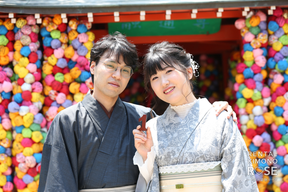 写真:緑が美しい京都・東山高台寺で浪漫風着物のロケーション撮影