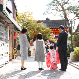 写真：京都東山でリピーター様の七五三レンタルロケーション撮影
