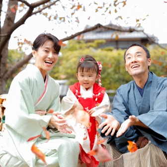 写真：秋の京都・高台寺公園で色無地・アンティーク袴・被布七五三撮影