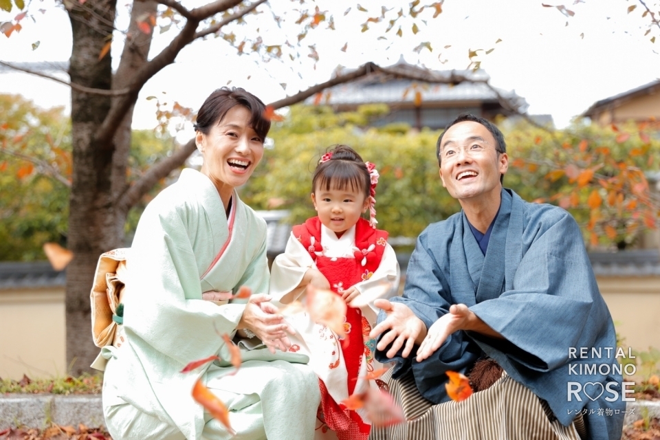 写真:秋の京都・高台寺公園で色無地・アンティーク袴・被布七五三撮影