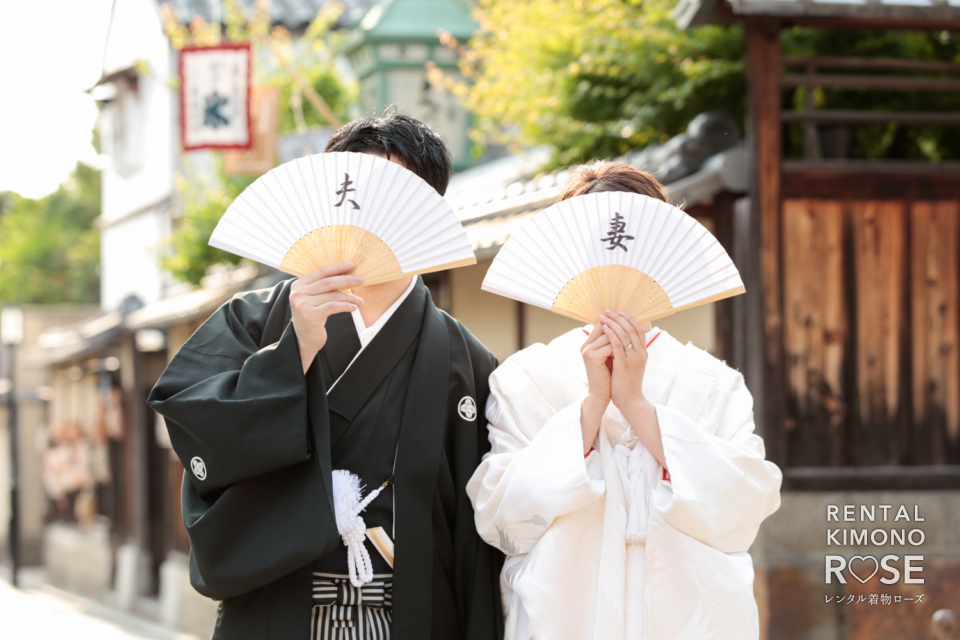 写真:京都・八坂庚申堂で白無垢など和装婚礼二着でのロケ撮影